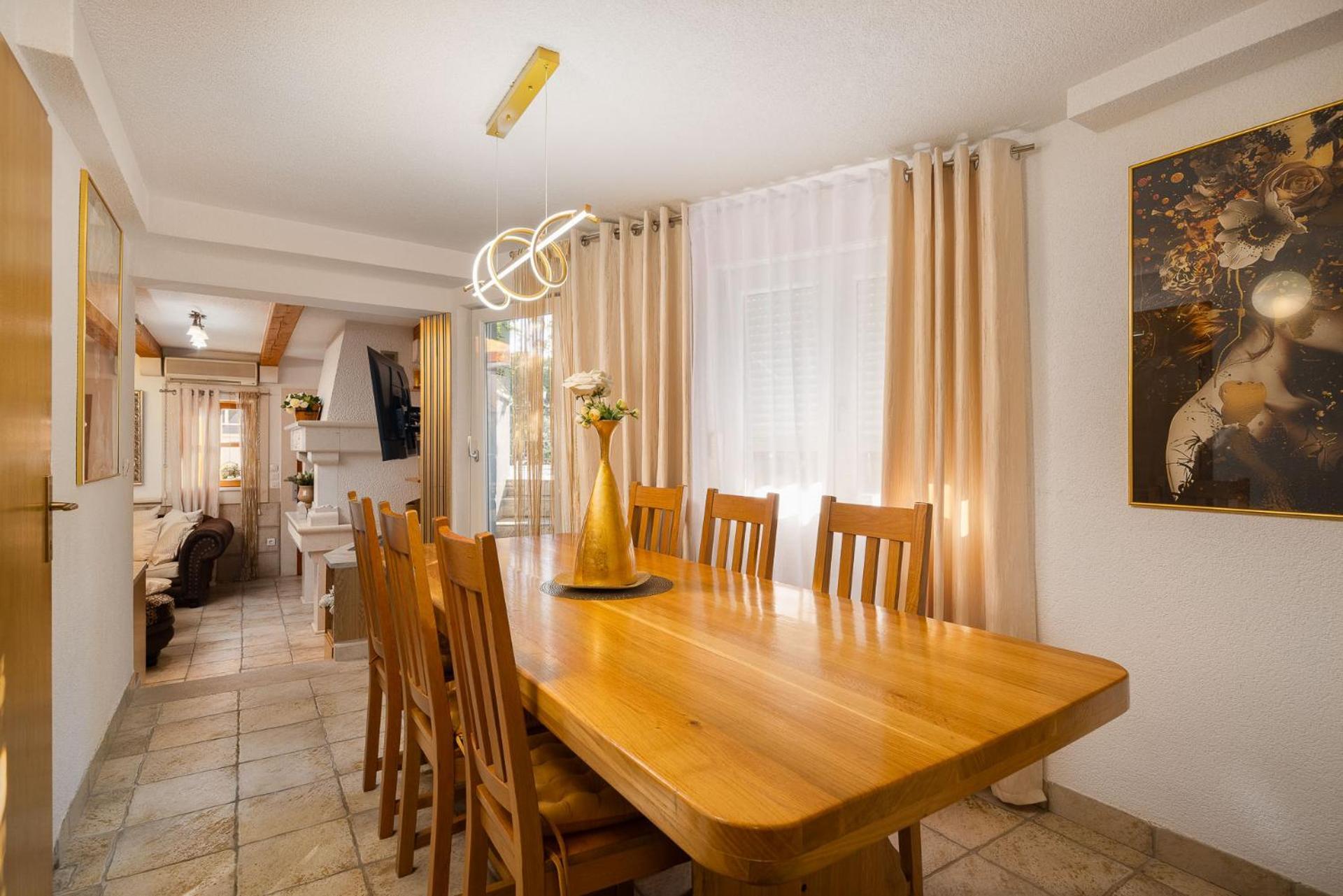 Beachfront Apartment Romilda Makarska Bagian luar foto