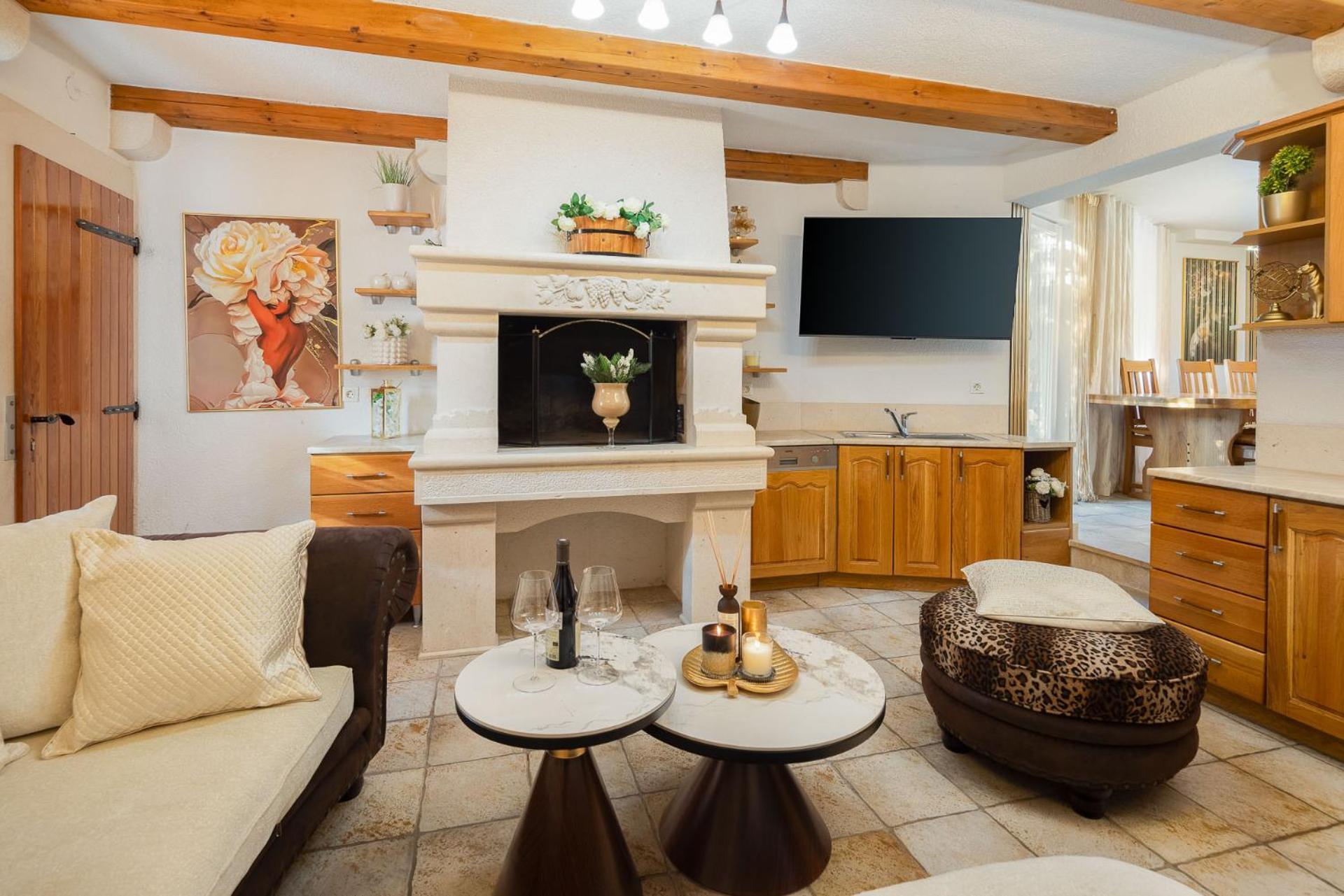 Beachfront Apartment Romilda Makarska Bagian luar foto