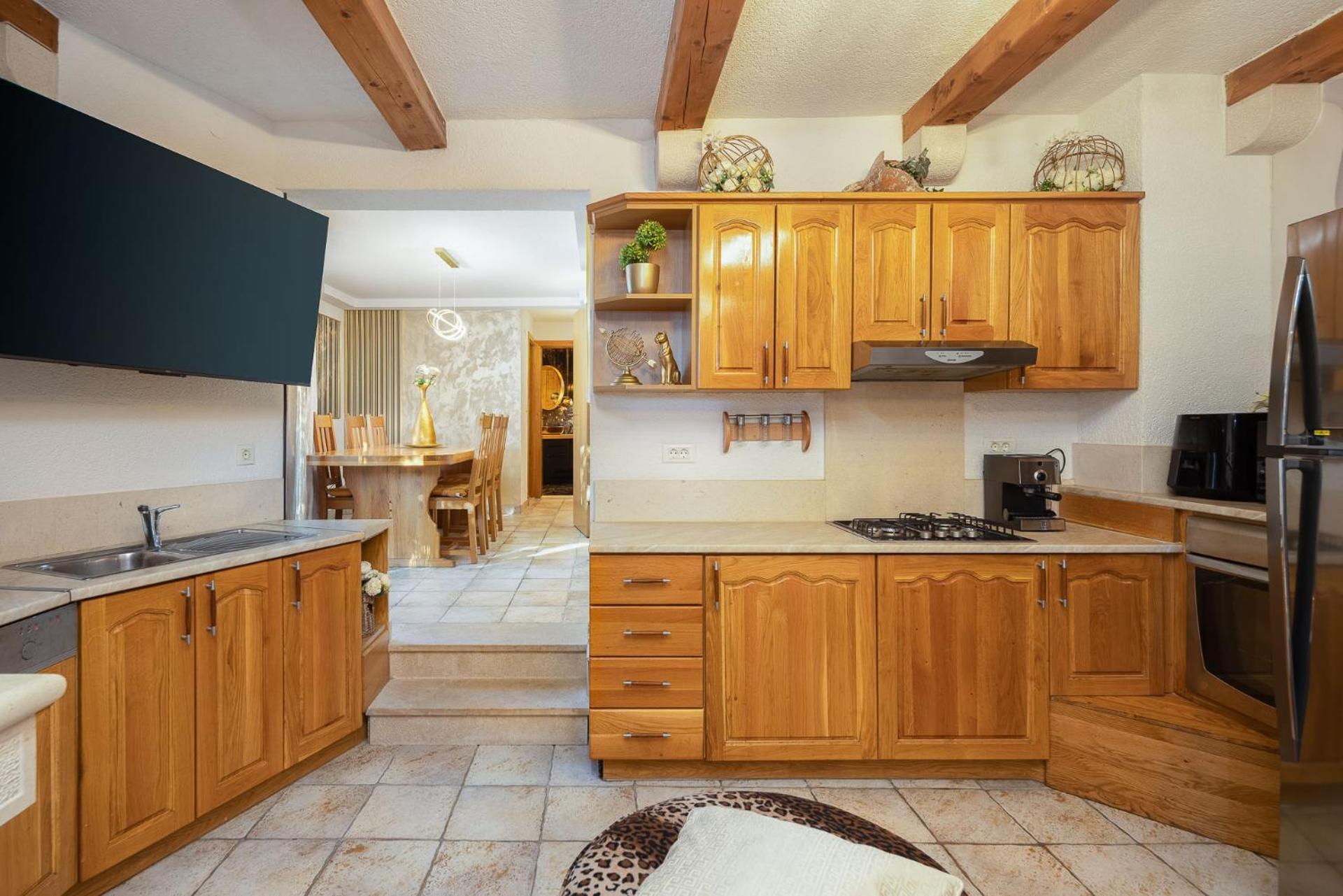 Beachfront Apartment Romilda Makarska Bagian luar foto